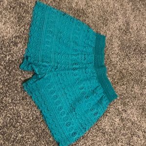 Women’s teal crochet shorts. Size 14/16 Very stretchy. Excellent condition